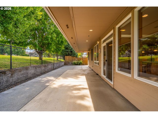 14217 Nw 28TH Pl, Vancouver, WA 98685