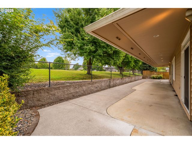 14217 Nw 28TH Pl, Vancouver, WA 98685