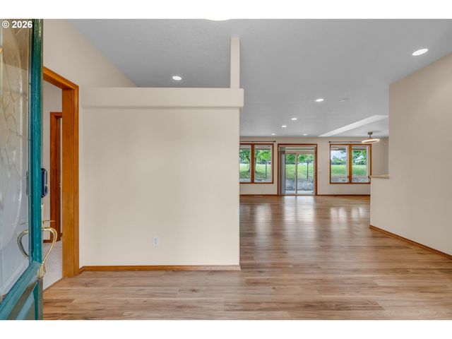 14217 Nw 28TH Pl, Vancouver, WA 98685