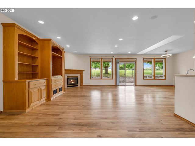 14217 Nw 28TH Pl, Vancouver, WA 98685