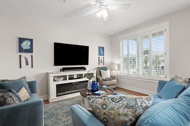 4123 King Rail Circle, Galveston, TX 77554