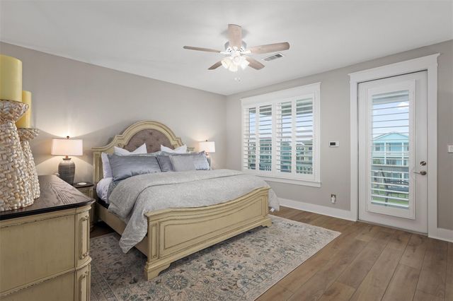 4123 King Rail Circle, Galveston, TX 77554