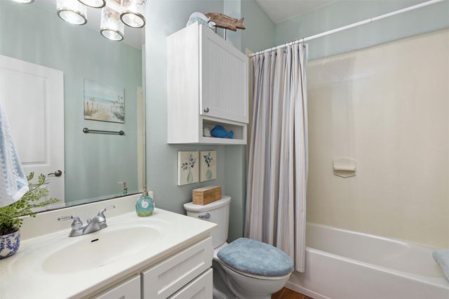 4123 King Rail Circle, Galveston, TX 77554