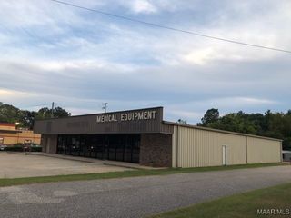 207 Gilmer Avenue, Tallassee, AL 36078