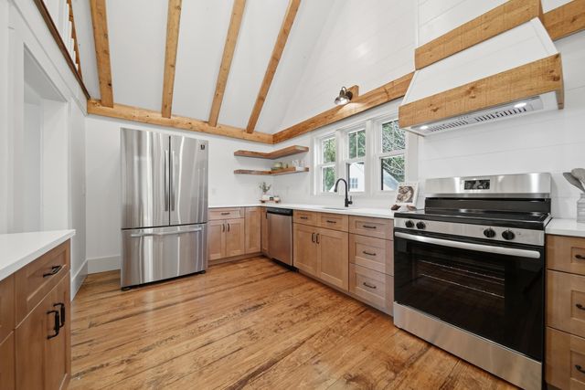 12 Academy Road, New Ipswich, NH 03071