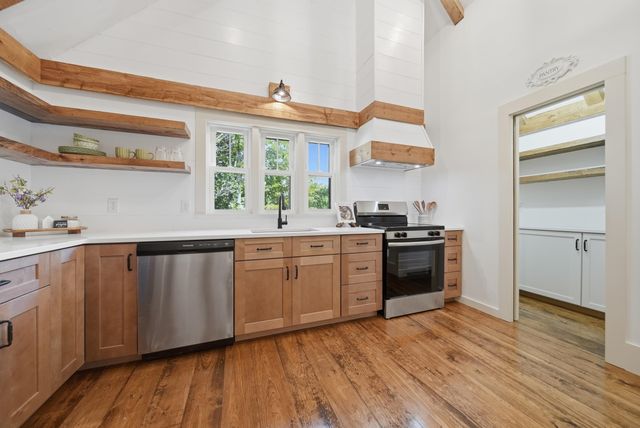 12 Academy Road, New Ipswich, NH 03071