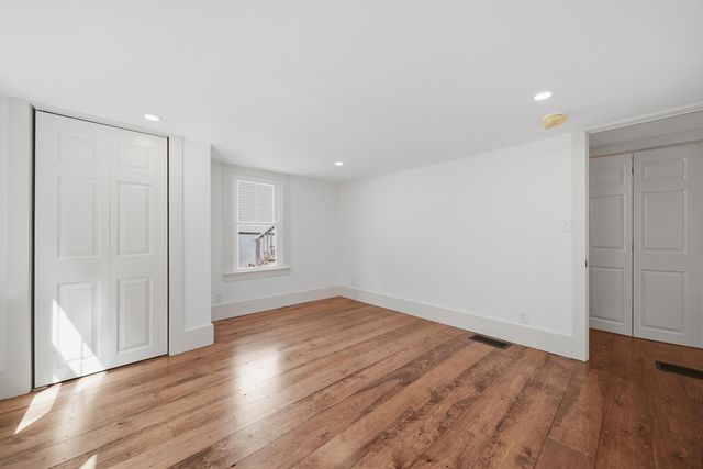 12 Academy Road, New Ipswich, NH 03071