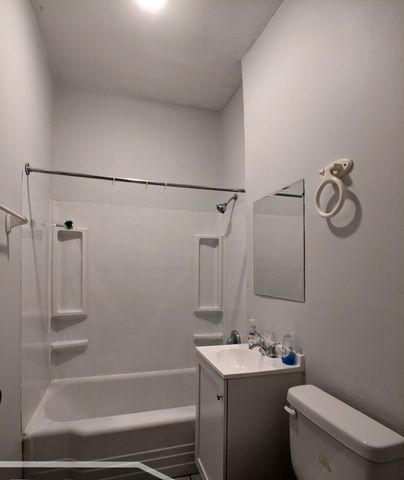 3544 N Halsted Street 1R, Chicago, IL 60657