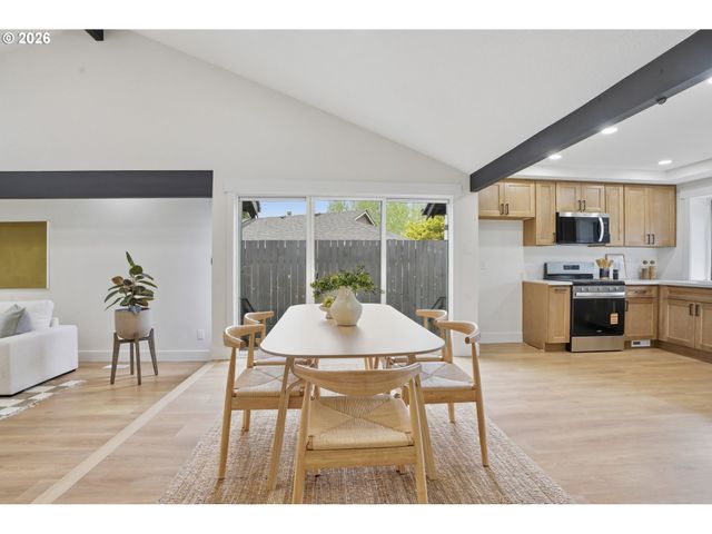 20618 Sw IMPERIAL Ln, Beaverton, OR 97003