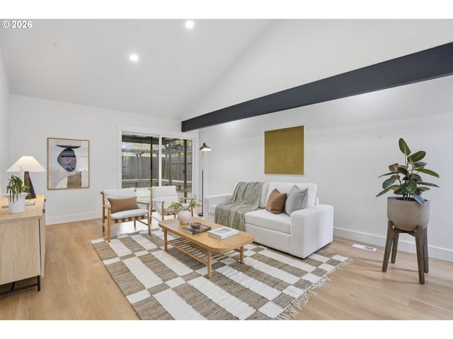 20618 Sw IMPERIAL Ln, Beaverton, OR 97003