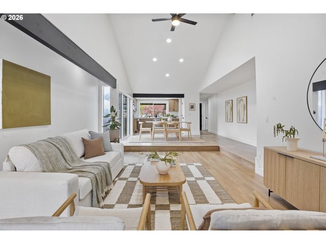 20618 Sw IMPERIAL Ln, Beaverton, OR 97003