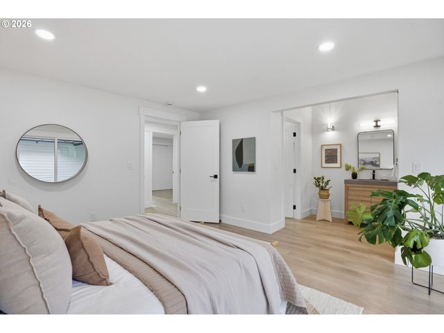 20618 Sw IMPERIAL Ln, Beaverton, OR 97003