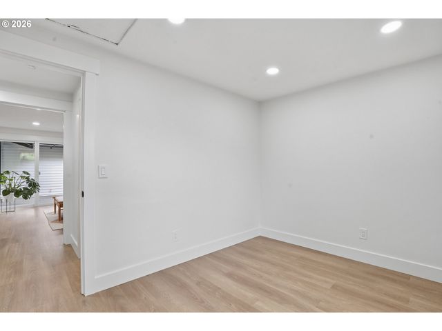 20618 Sw IMPERIAL Ln, Beaverton, OR 97003