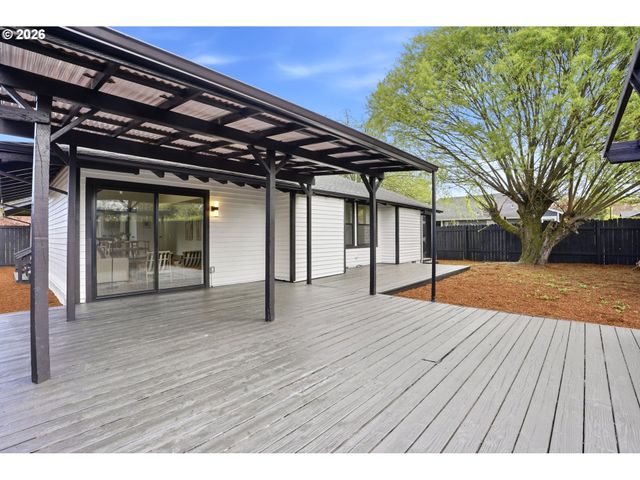 20618 Sw IMPERIAL Ln, Beaverton, OR 97003