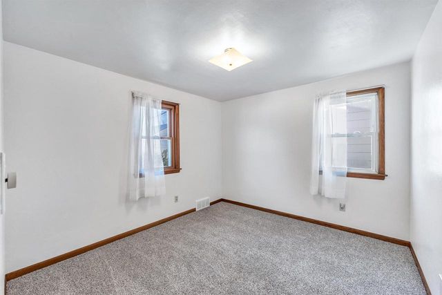 1707 11TH AVENUE, Green Bay, WI 54304