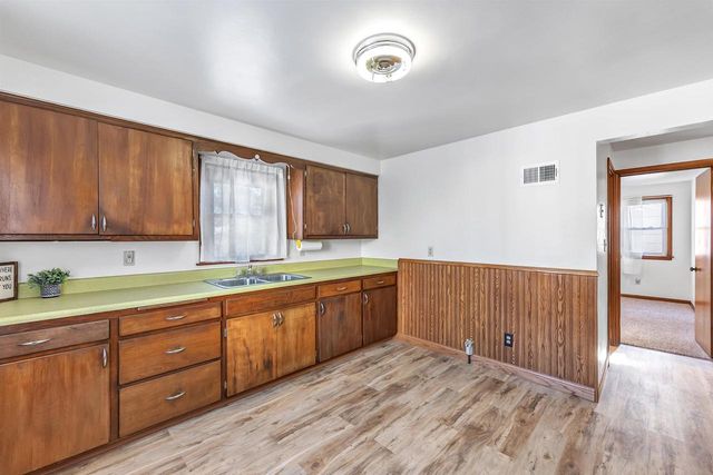 1707 11TH AVENUE, Green Bay, WI 54304