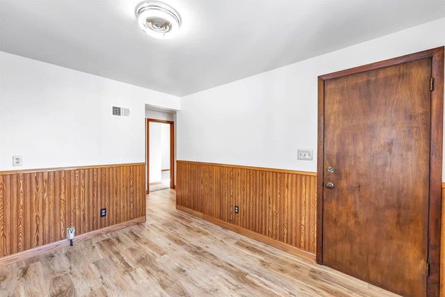 1707 11TH AVENUE, Green Bay, WI 54304