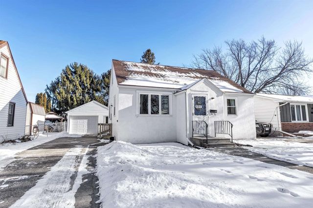 1707 11TH AVENUE, Green Bay, WI 54304