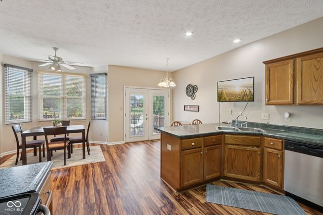 8091 Creek Way, Avon, IN 46123