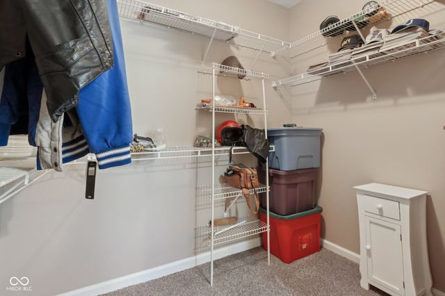 8091 Creek Way, Avon, IN 46123