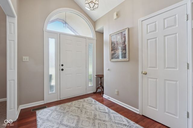 8091 Creek Way, Avon, IN 46123