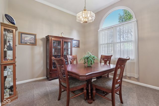 8091 Creek Way, Avon, IN 46123