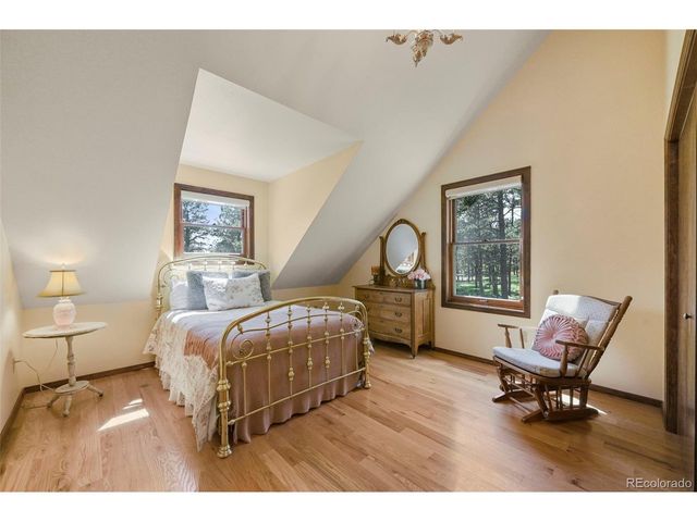 17104 Goshawk Rd E, Colorado Springs, CO 80908