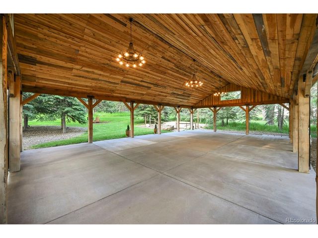 17104 Goshawk Rd E, Colorado Springs, CO 80908