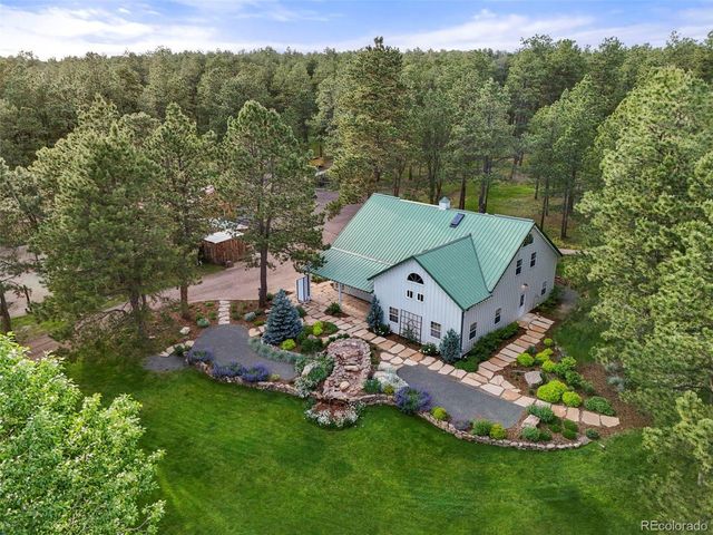 17104 Goshawk Rd E, Colorado Springs, CO 80908