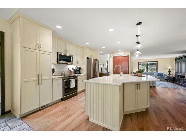 17104 Goshawk Rd E, Colorado Springs, CO 80908