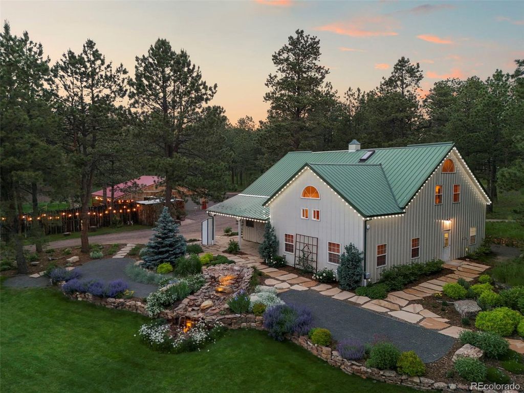 17104 Goshawk Rd E, Colorado Springs, CO 80908