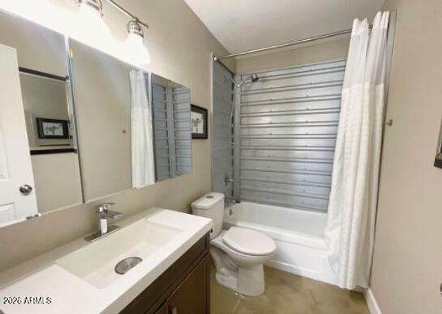 8058 E Oak Street, Scottsdale, AZ 85257