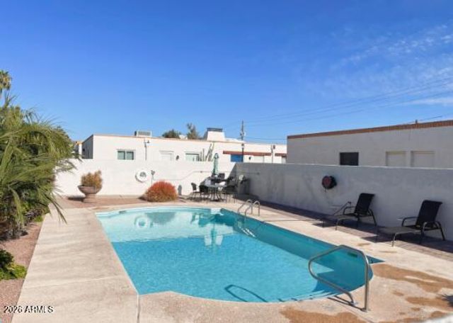 8058 E Oak Street, Scottsdale, AZ 85257