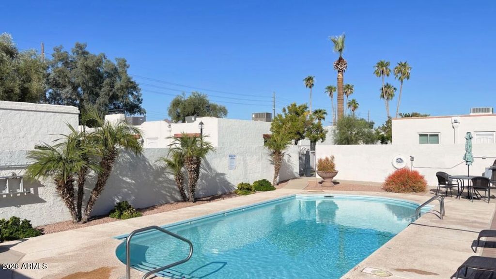 8058 E Oak Street, Scottsdale, AZ 85257