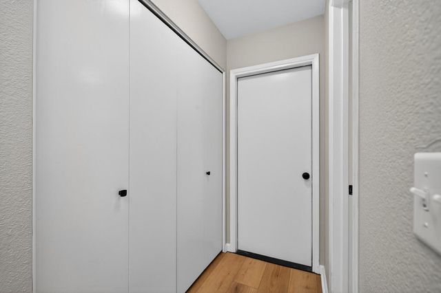 9425 Laguna Pointe Way, Elk Grove, CA 95758