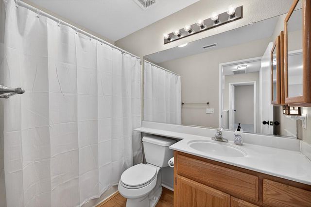 9425 Laguna Pointe Way, Elk Grove, CA 95758