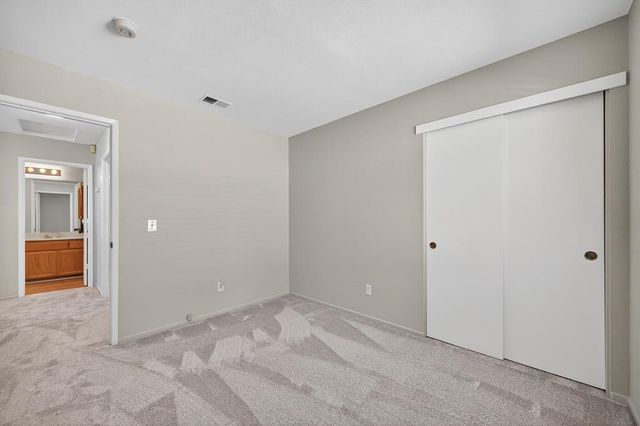 9425 Laguna Pointe Way, Elk Grove, CA 95758