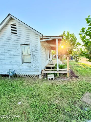 2810 E 2 nd Court, Panama City, FL 32401