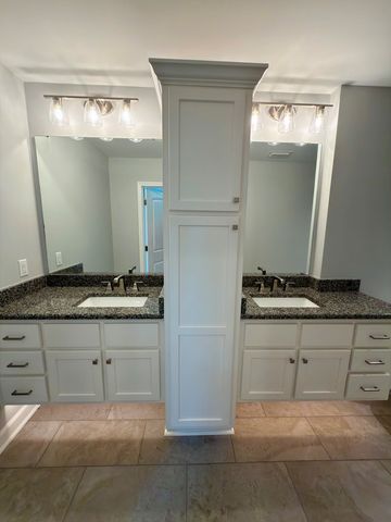403 Randwick Rd., Dothan, AL 36301