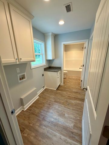 403 Randwick Rd., Dothan, AL 36301