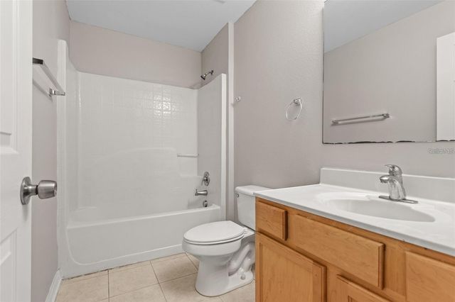 14126 ECON WOODS LANE, Orlando, FL 32826