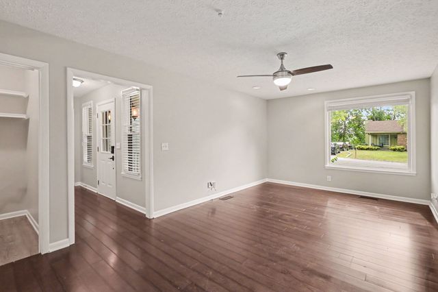 4917 Kilimanjaro Dr, Old Hickory, TN 37138