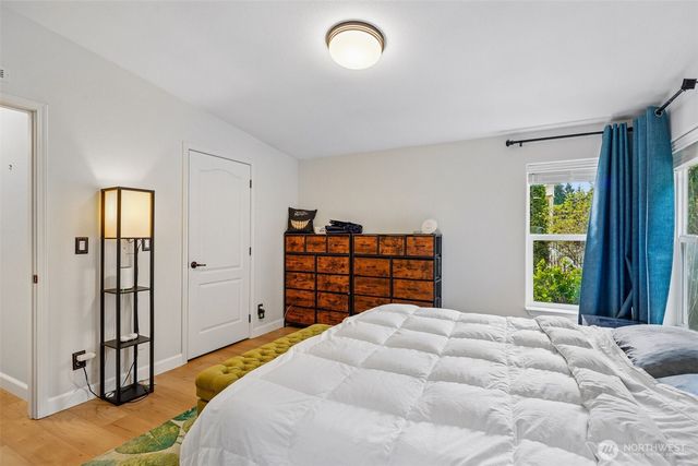 3308 206th Place SE, Bothell, WA 98012