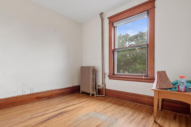 1067 Jessie Street, Saint Paul, MN 55130