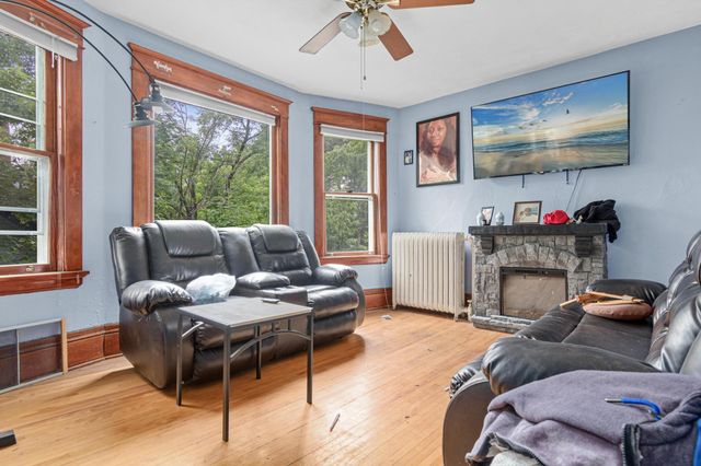 1067 Jessie Street, Saint Paul, MN 55130