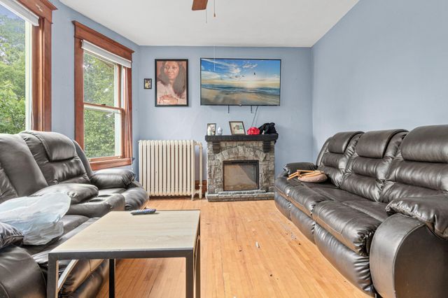 1067 Jessie Street, Saint Paul, MN 55130