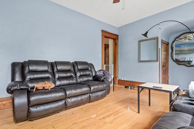 1067 Jessie Street, Saint Paul, MN 55130