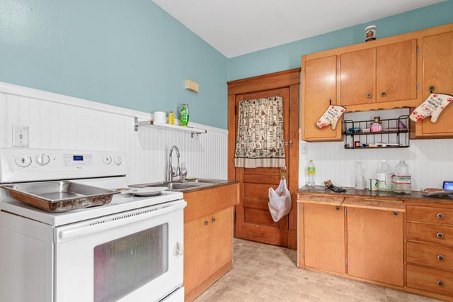 1067 Jessie Street, Saint Paul, MN 55130