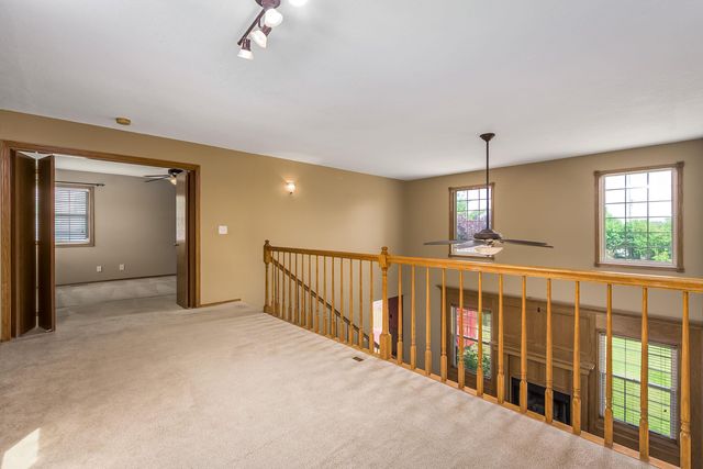 8914 E Cessna St, Wichita, KS 67210