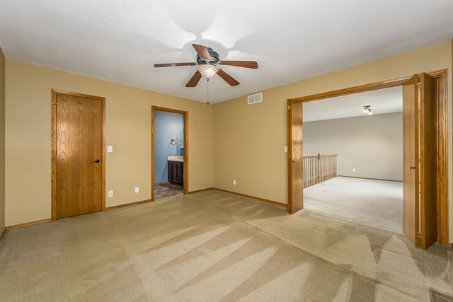 8914 E Cessna St, Wichita, KS 67210